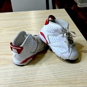 Nike Jordan Retro 6